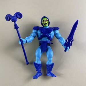 Masters of the Universe Skeletor Action Figure Blue Purple Weapons MOTU Origins